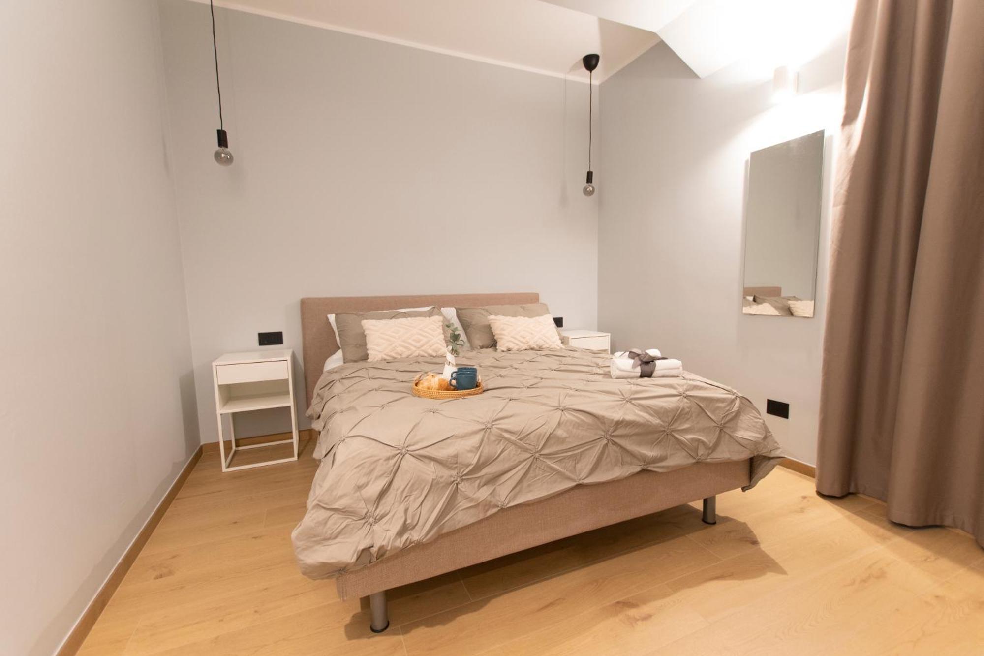 Ihost Luxury -Private Parking- Plana 4 Appartement Milaan Buitenkant foto