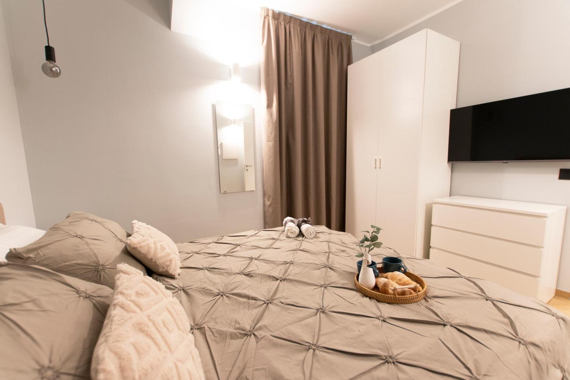 Ihost Luxury -Private Parking- Plana 4 Appartement Milaan Buitenkant foto